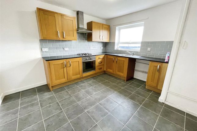Flat to rent in Briarwood, Telford