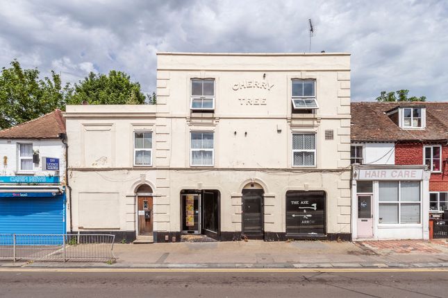 6-bed house on William Hill Bookmakers, Dover, £99,950