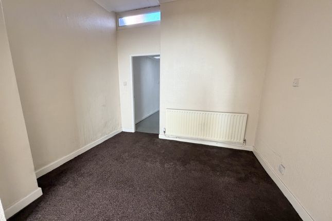 16, Livingstone Road, Blackpool photo 3