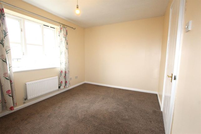 13, Shorefields, Gillingham photo 5