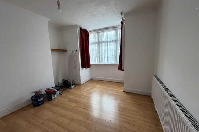 6, Lloyd Villas, Roman Road, London photo 4