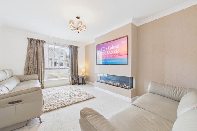 4, Bissell Crescent, Glasgow photo 3