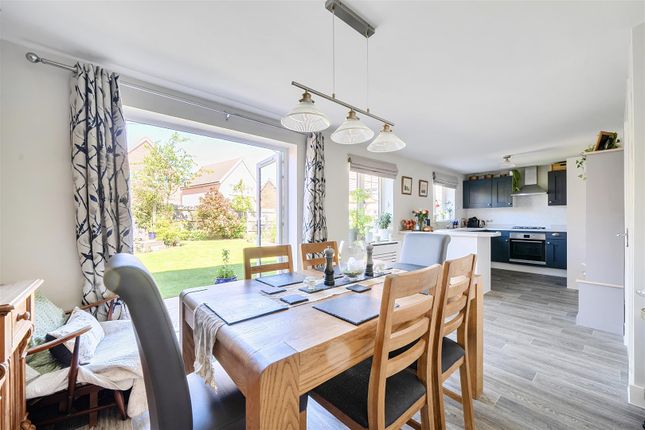 9, Sentinel Way, Ashford photo 4