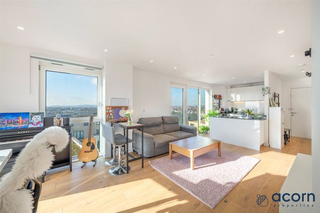 53, Everly House, Capitol Way photo 3