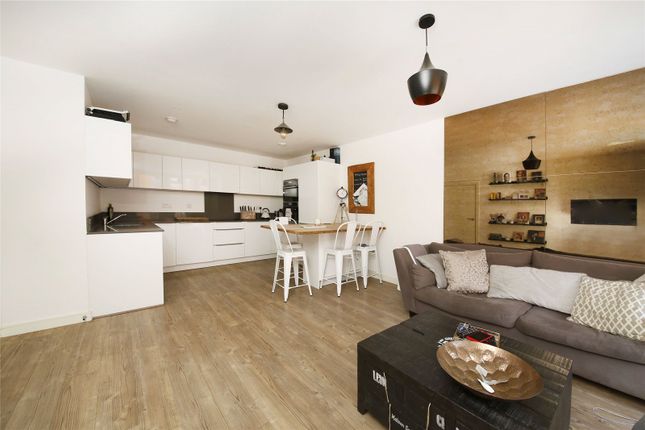 Thumbnail Flat for sale in Cable Walk, Greenwich