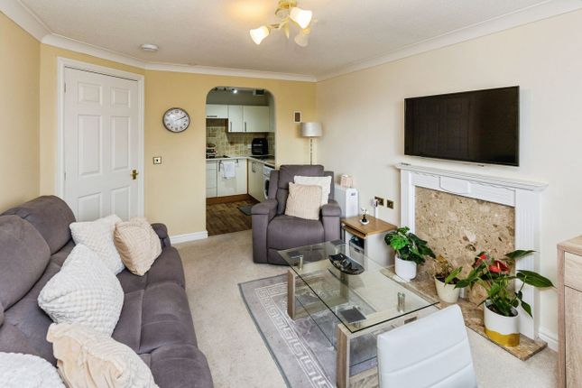 Hinderton Road, Neston photo 4