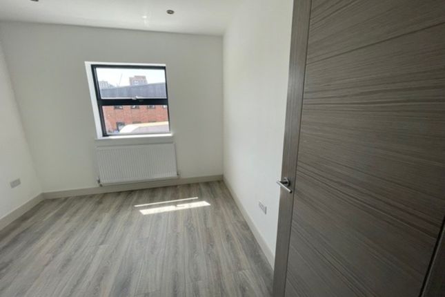 Croydon photo 3
