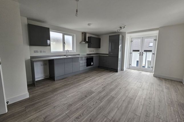 Flat to rent in Moore Road, Barwell