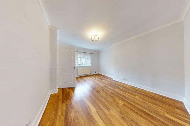 296, O`Wood Avenue, Motherwell photo 2