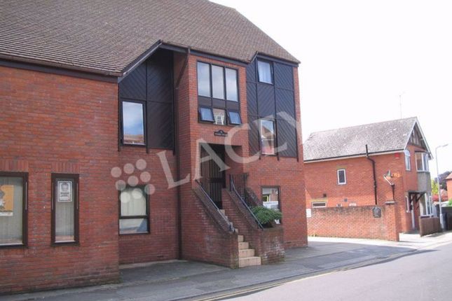 Thumbnail Flat to rent in Manor Road, Yeovil