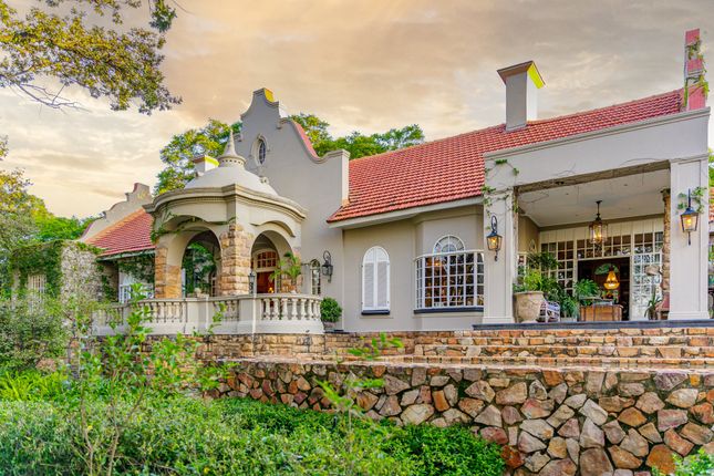 Thumbnail Property for sale in Hearn Drive, Northcliff, Johannesburg, 2195