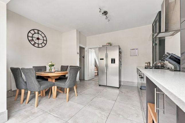 144, Cavendish Road, Matlock photo 4