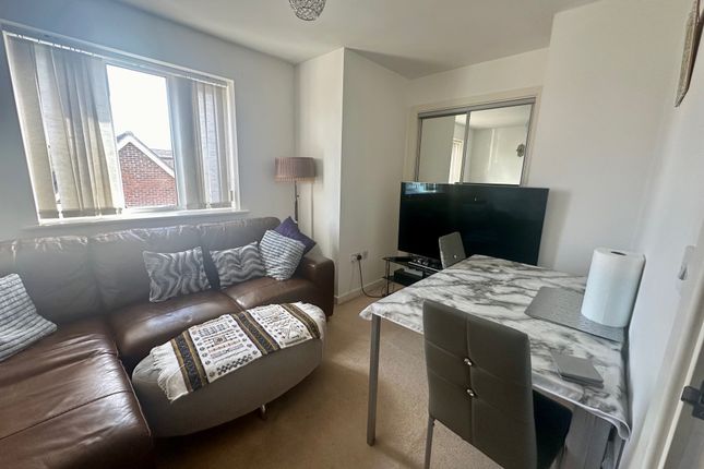 Flat to rent in Peter Taylor Avenue, Braintree