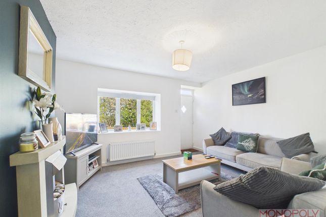 14 Brynisa Road, Wrexham photo 3