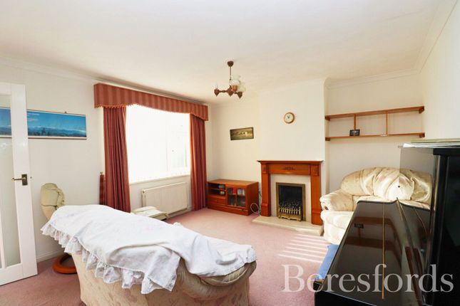 74, Church Avenue, Chelmsford photo 4