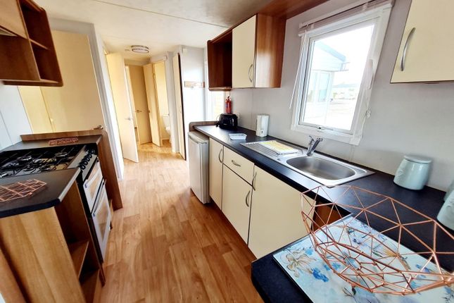 5, St Osyth Beach Holiday Park, Clacton-on-Sea photo 3