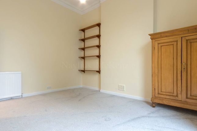 Haverstock Hill, Haverstock Hill, Belsize Park photo 5