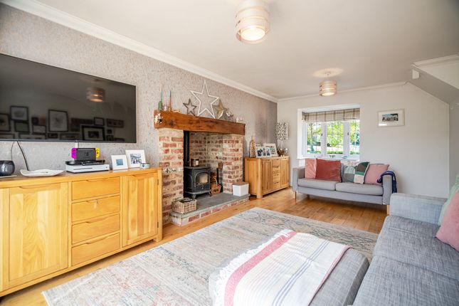 5, Sheepcoat Close, Milton Keynes photo 4