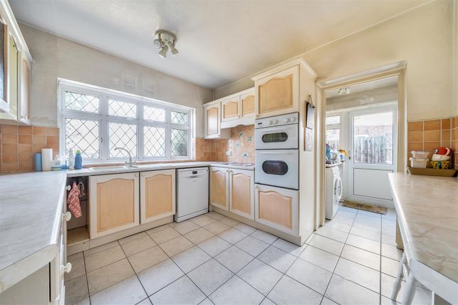 10, Barfield Road, Bromley photo 3