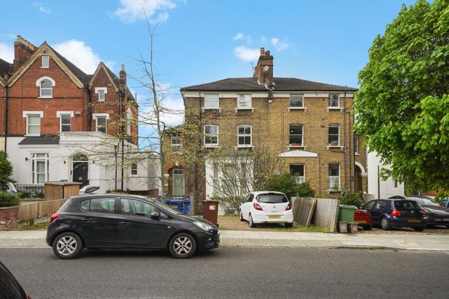 Flat for sale in Wood Vale, Forest Hill, London