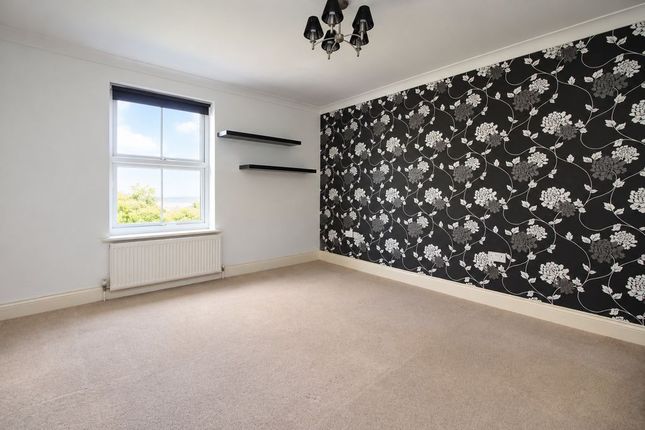 9, St. Eanswythe's Court, Tonbridge photo 2