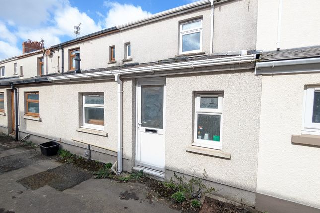 12, Gwendraeth Town, Kidwelly photo 3