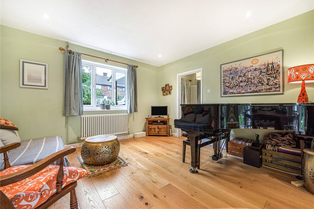 Laburnum Avenue, Kent photo 2