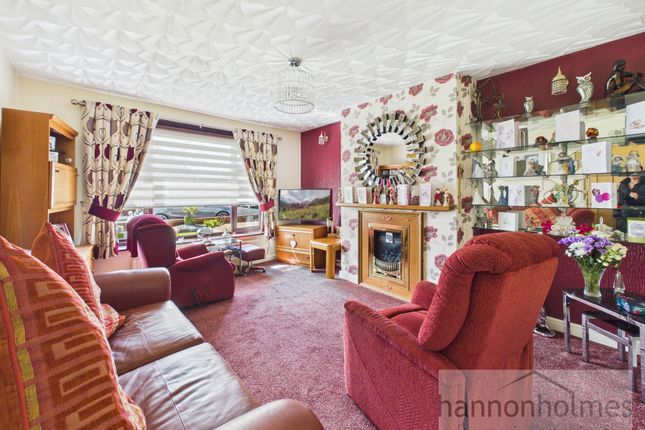 9, Martin Avenue, Bolton photo 3