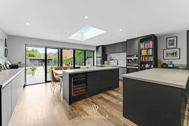 153 Coventry Road, Hinckley photo 2