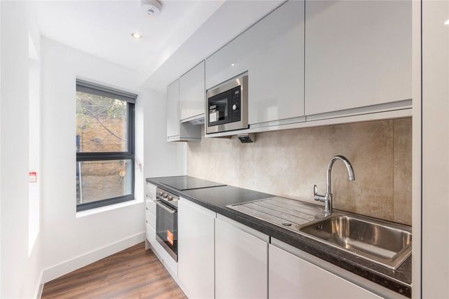 Pirbright Road, London photo 3