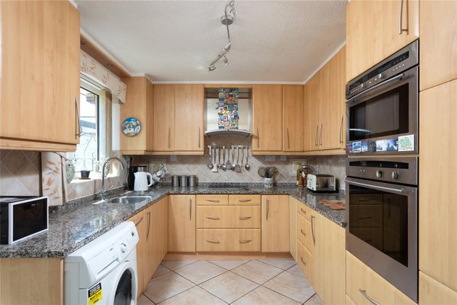 6, Wheatcroft, York photo 2