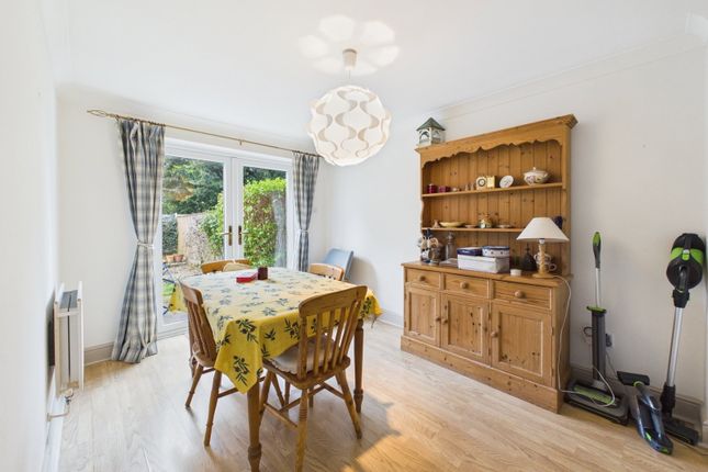 4 Ebor Gardens, Quemerford, Calne photo 3