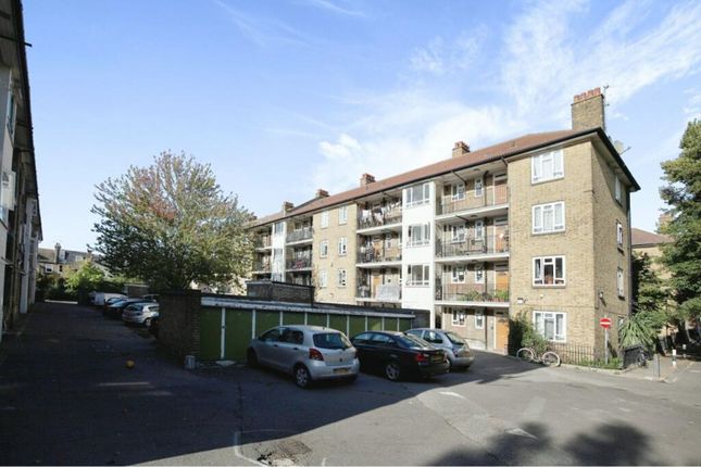 3-bed flat on Flat 51/Robert Owen House, Fulham Palace Road, London, £375,000