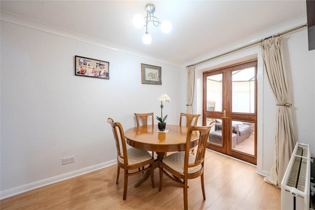 59, Dawsons Corner, Pudsey photo 4