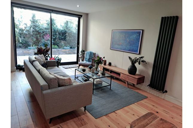 Flat 5/Satin Heights 9b, Haydn Avenue, Purley photo 4