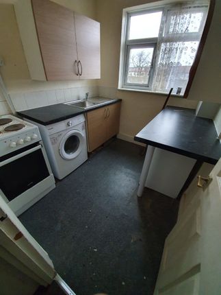 1A Aylands Road, Enfield photo 2