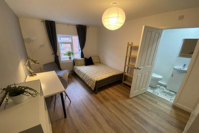 Thumbnail Flat to rent in High Road, Beeston