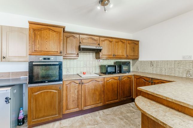 8, Orchard Way, Goole photo 4