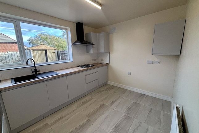 91, Gladeside Road, Greater Manchester photo 4