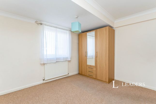 6, Warrior Court, Gosport photo 4