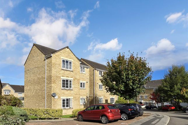 2-bed house on 35, Wood View, Huddersfield, £110,000