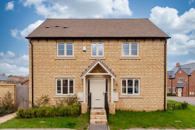 Thumbnail Semi-detached house to rent in Pittick Close, Long Hanborough, Witney