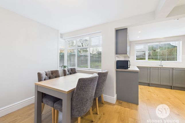6 Waverley Road, Blackburn photo 4