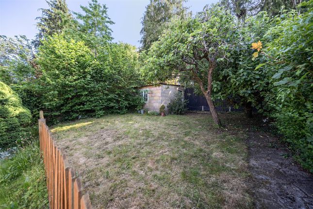 39, Sheridan Avenue, Reading photo 3