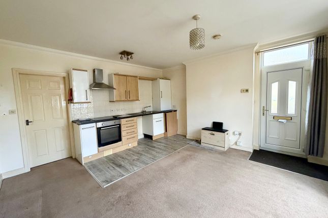 183, Burnley photo 2