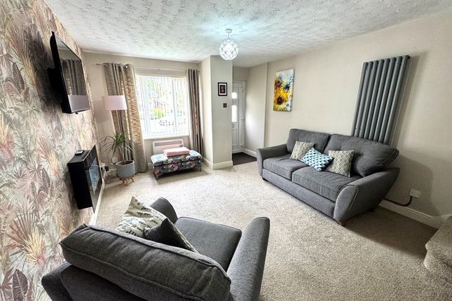 4, Rochester Close, Nuneaton photo 3