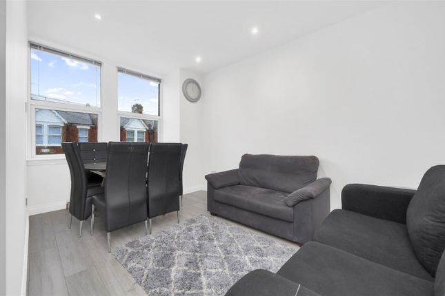 Thumbnail Flat to rent in Deacon Road, London