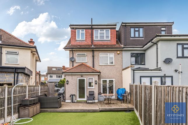 82, Carter Drive, Collier Row photo 4