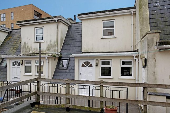 Flat to rent in Marshalls Row, Brighton