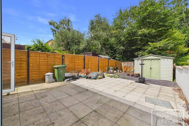 7, Ger Yr Afon, Pontypridd photo 4